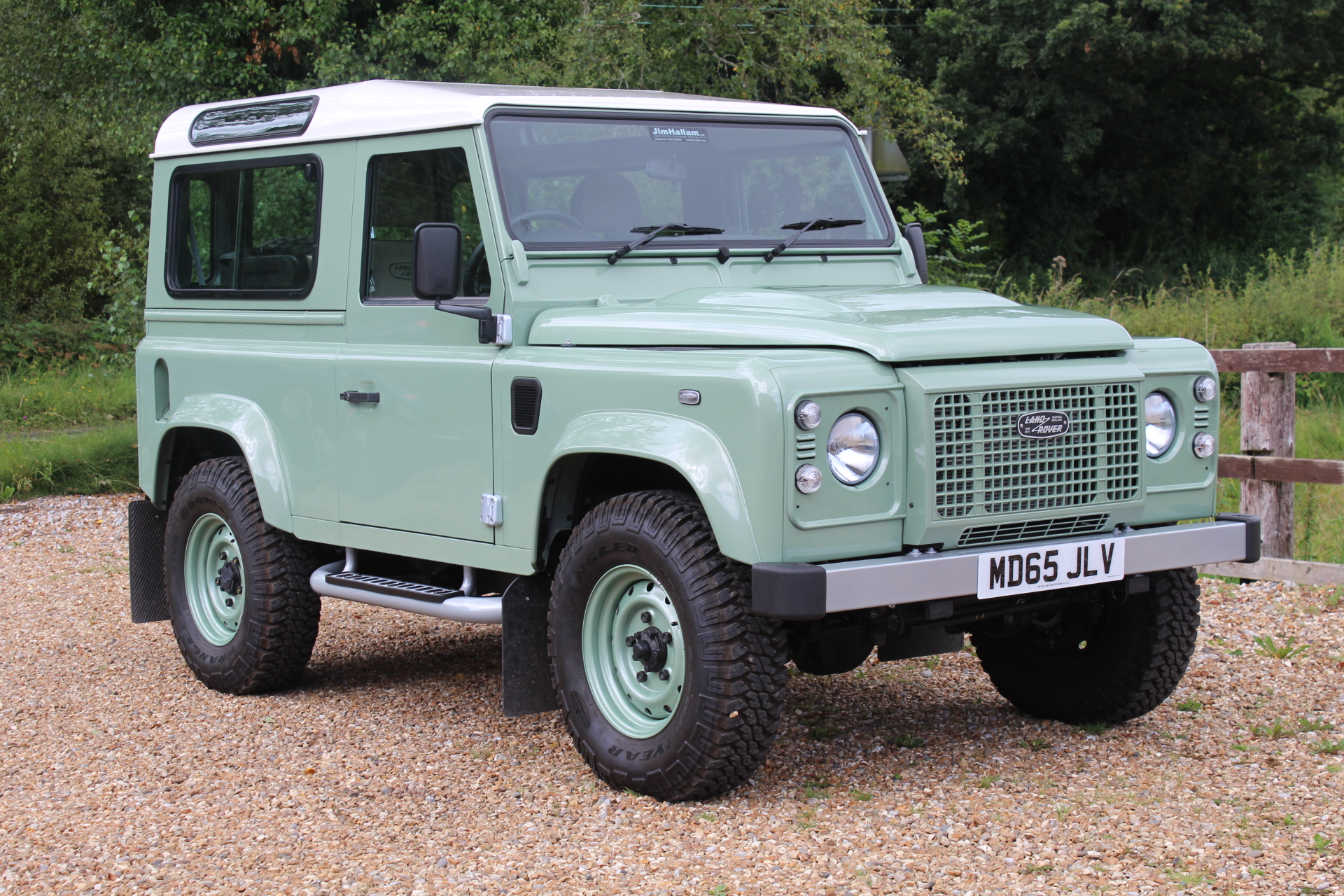 2015 65 DEFENDER 90 TDCI HERITAGE STATION WAGON GRASMERE GREEN