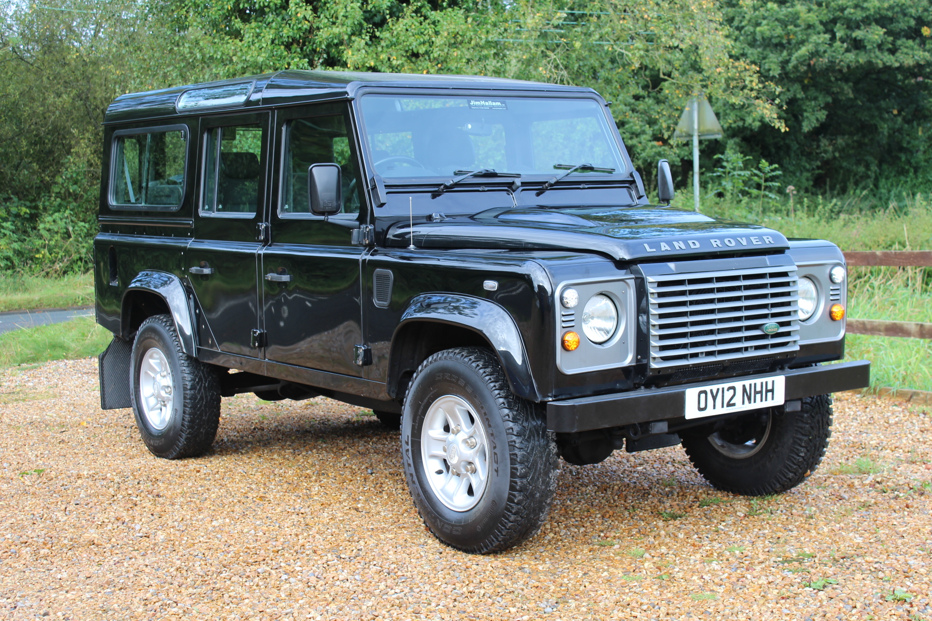 2012 12 DEFENDER 110 TDCI XS STATION WAGON SANTORINI BLACK