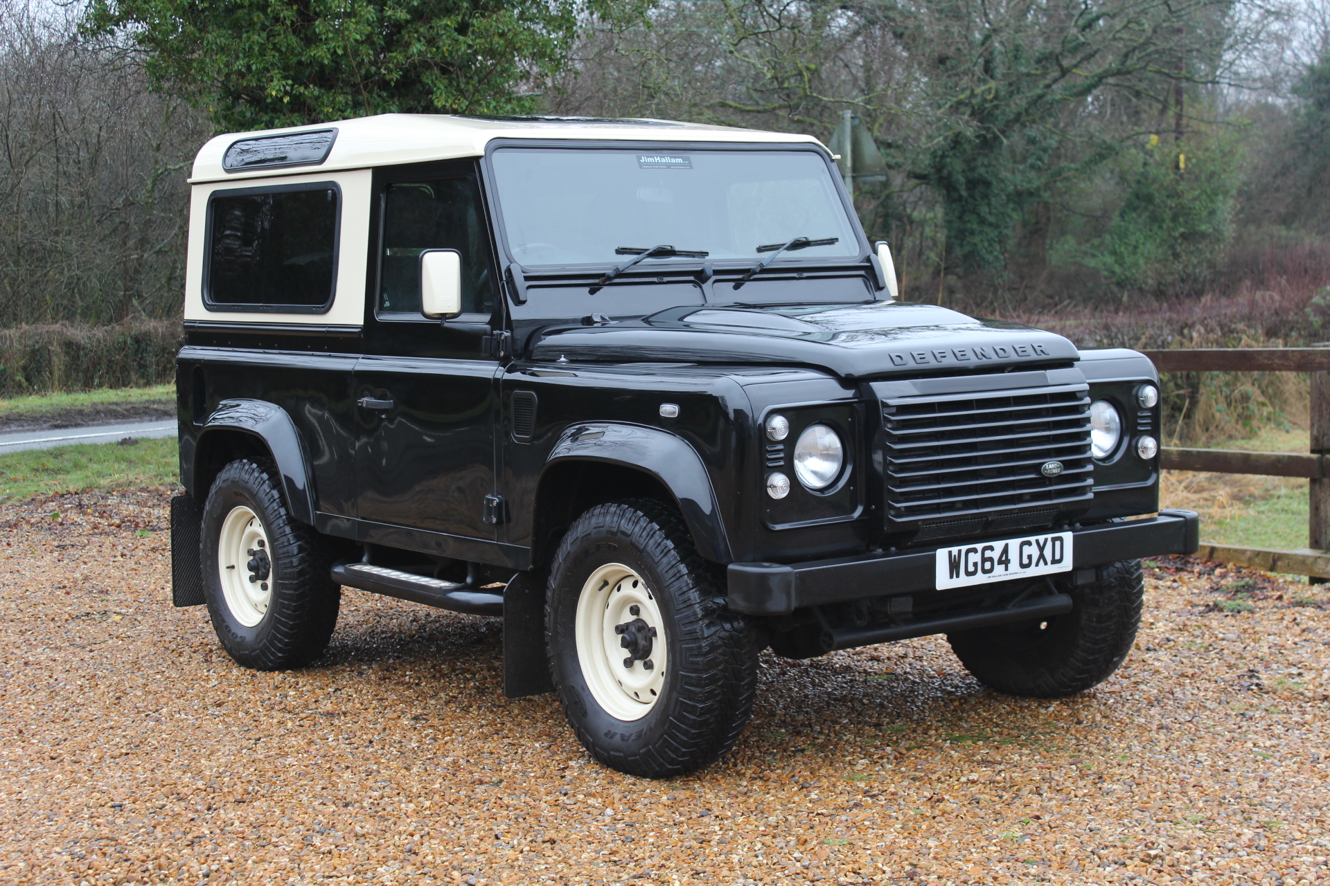 2014 64 DEFENDER 90 TDCI XS STATION WAGON SANTORINI BLACK