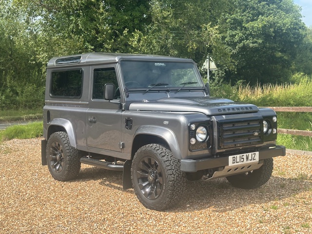 2015 15 DEFENDER 90 TDCI XS STATION WAGON CORRIS GREY