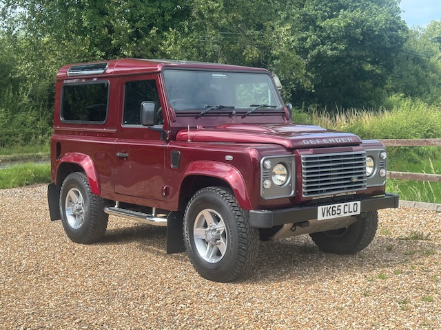 2015 65 DEFENDER 90 TDCI XS STATION WAGON MONTALCINO RED