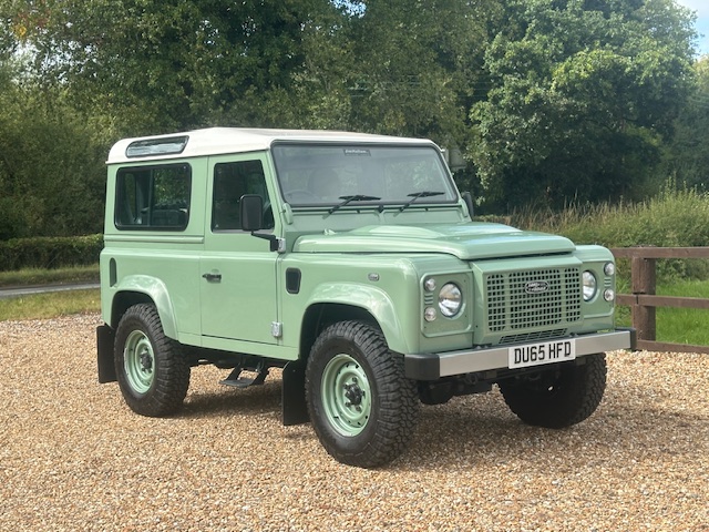 2015 65 DEFENDER 90 TDCI HERITAGE STATION WAGON GRASMERE GREEN