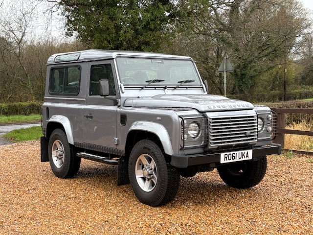 2011 61 DEFENDER 90 TDCI XS STATION WAGON ORKNEY GREY