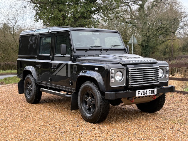2014 64 DEFENDER 110 TDCI XS UTILITY WAGON SANTORINI BLACK