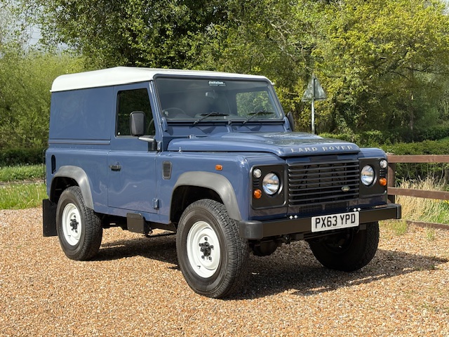 2013 63 DEFENDER 90 TDCI HARD TOP TAMAR BLUE