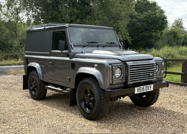 2015 15 DEFENDER 90 TDCI XS HARD TOP CORRIS GREY